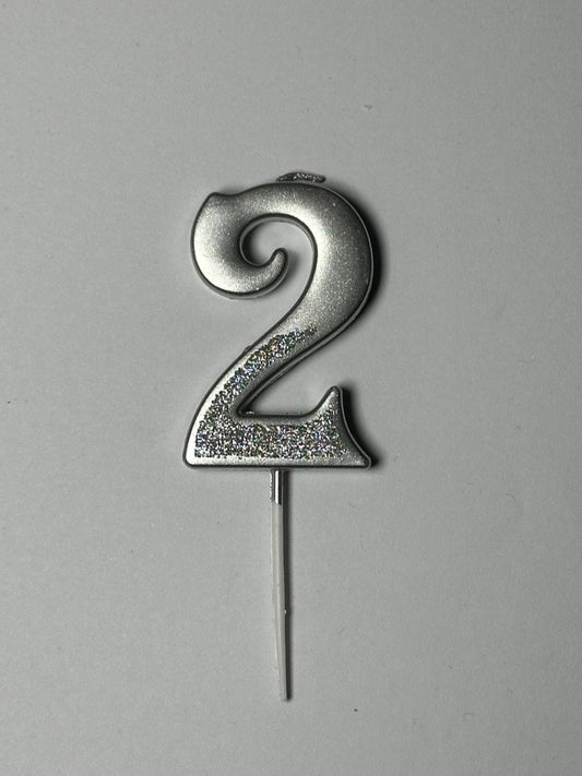 свічка цифра "2"
