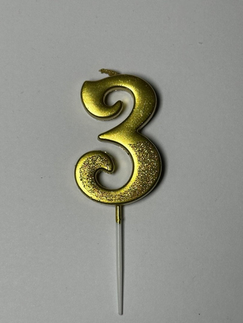 свічка цифра "3"