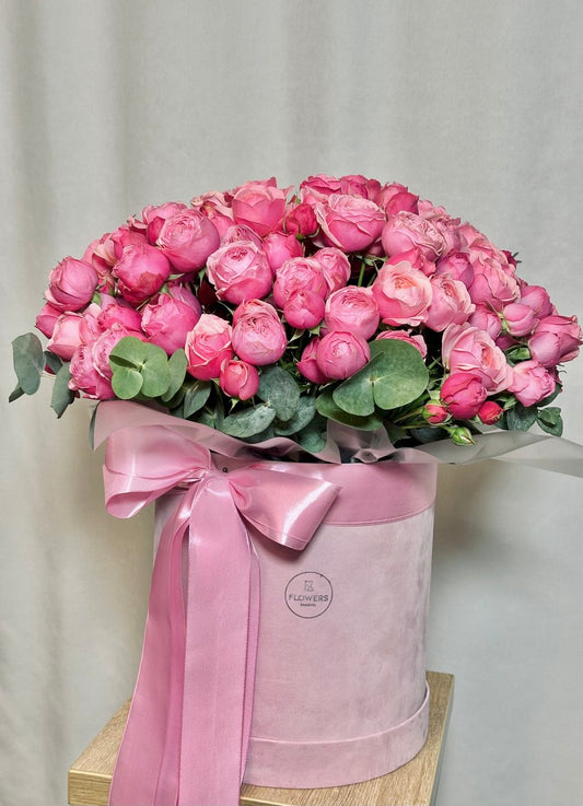 Коробка троянд кущових